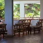 Hotel Issa 2*