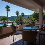 Issa Hotel 2*