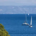 Hotel Issa