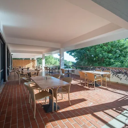 Hotel Issa 2*