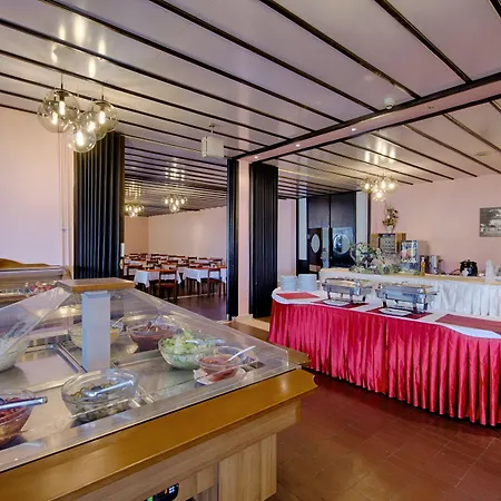 Issa Hotel Vis