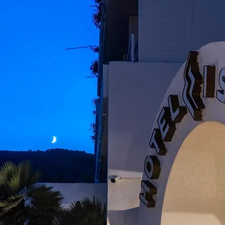 Issa Hotell Vis