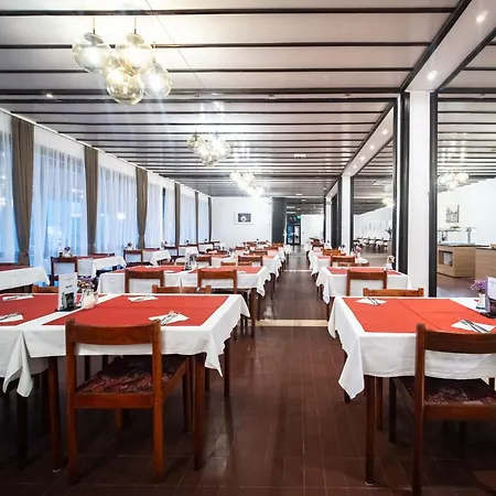 Hotel Issa 2*