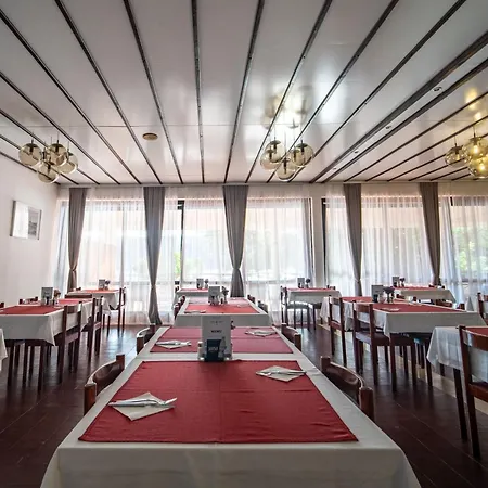 Hotell Issa Vis