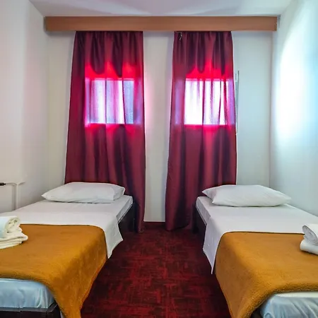 Issa Hotell Vis